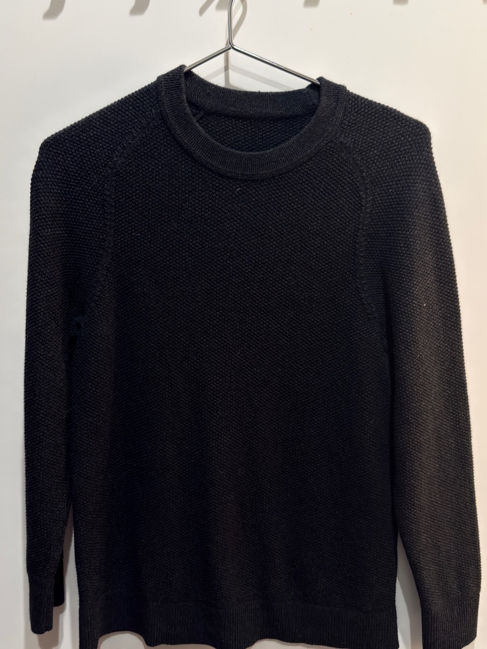 lululemon athletica Men's Black Textured Crewneck Sweater